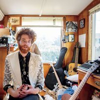 fuck these foolz that are making valencia street unchill - Field Medic